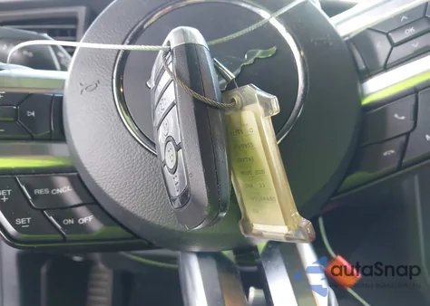 2023 Ford Mustang Ecoboost Premium Fastback z USA, uszkodzony, nr VIN 1FA6P8TH7P5108480